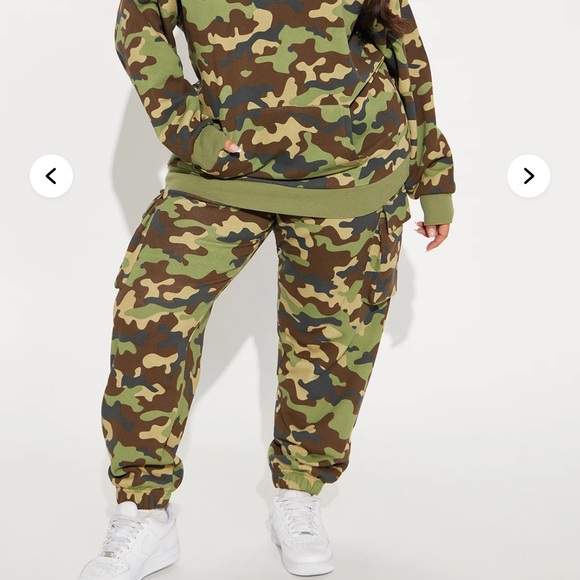 Von Dutch Green Camouflage Pullover - Picture 3 of 7